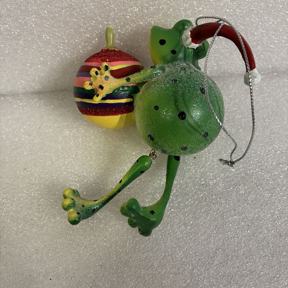 Frog Christmas Ornament Holding A Christmas Ball. Movable Legs. Hand Painted 5” - Picture 6 of 8